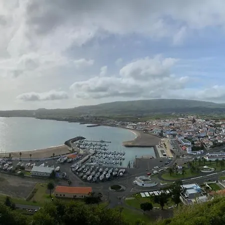 Casa Do Caminho * 普拉亚达维多利亚