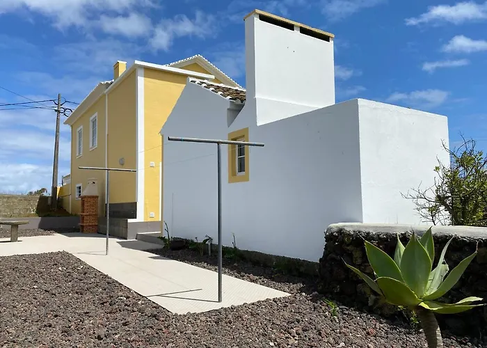 Casa Do Caminho 펜션 Praia da Vitória